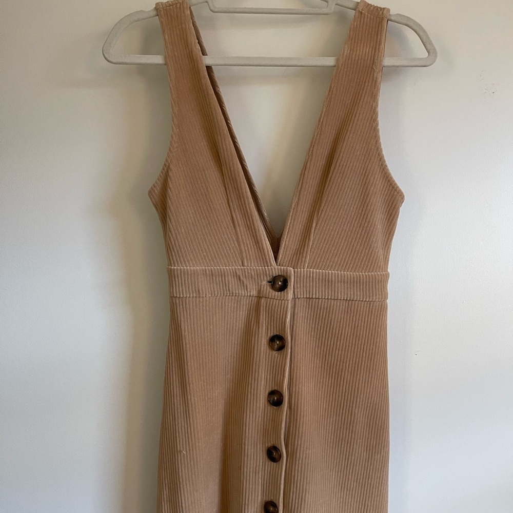 Top shop beige jumper with buttons and deep v neck